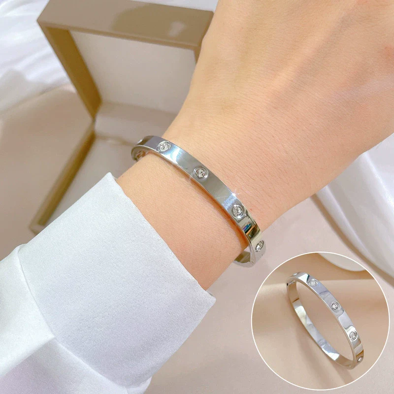 Titanium Steel Bracelet Retro Fashion Electroplated Jewelry - Image 4