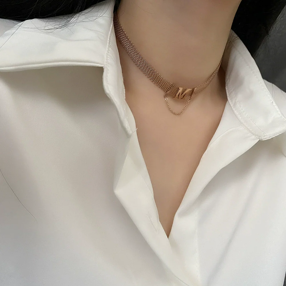 Titanium Steel Geometric Light Luxury Women's Necklace - Image 4