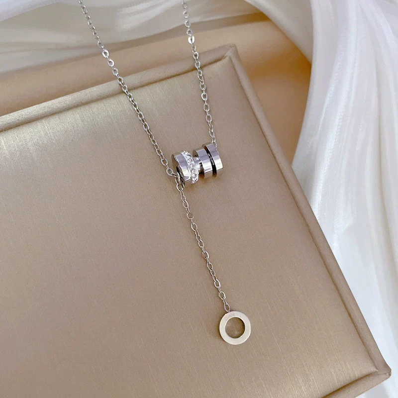 Titanium Steel Geometric Pendant Short Clavicle Chain For Women With Diamond Design - Image 6