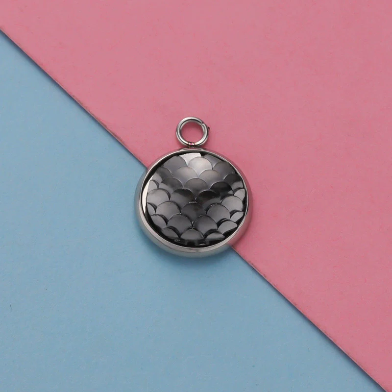 Titanium Steel Geometric Round Fish Scale Jewelry Accessories Pendant - Image 15