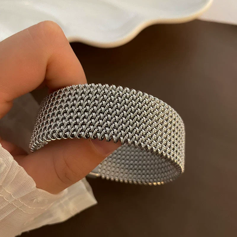 Titanium Steel Geometric Weaving Ring Opening Bracelet For Female With Simple Light Luxury Temperament And Niche Design - Image 6
