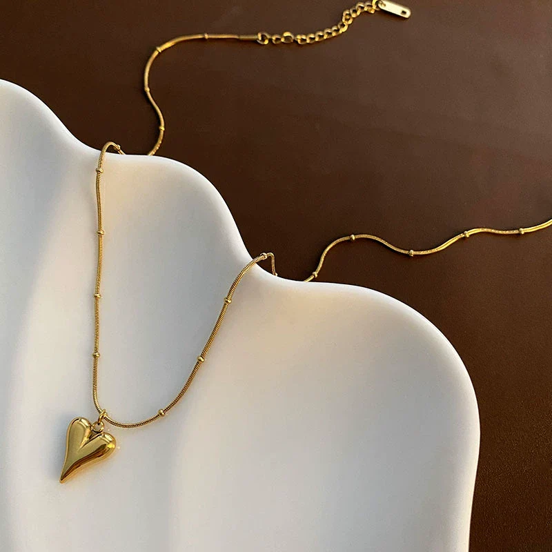 Titanium Steel Heart Pattern Snake Bone Ball Chain Necklace For Women Light Luxury Niche Design Electroplated - Image 5