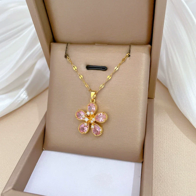 Titanium Steel Jewelry Set With Geometric Pattern Electroplated For Women Light Luxury Five Leaf Flower Design - Image 3