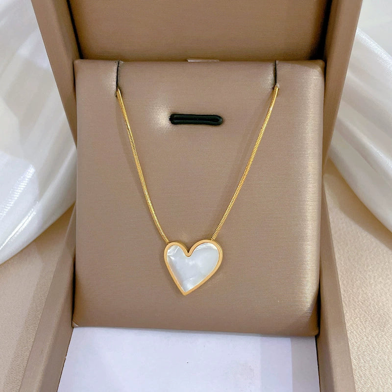 Titanium Steel Love Motherofpearl Normcore Style Cartoon Geometric Furnace Real Gold Plated Necklace For Women