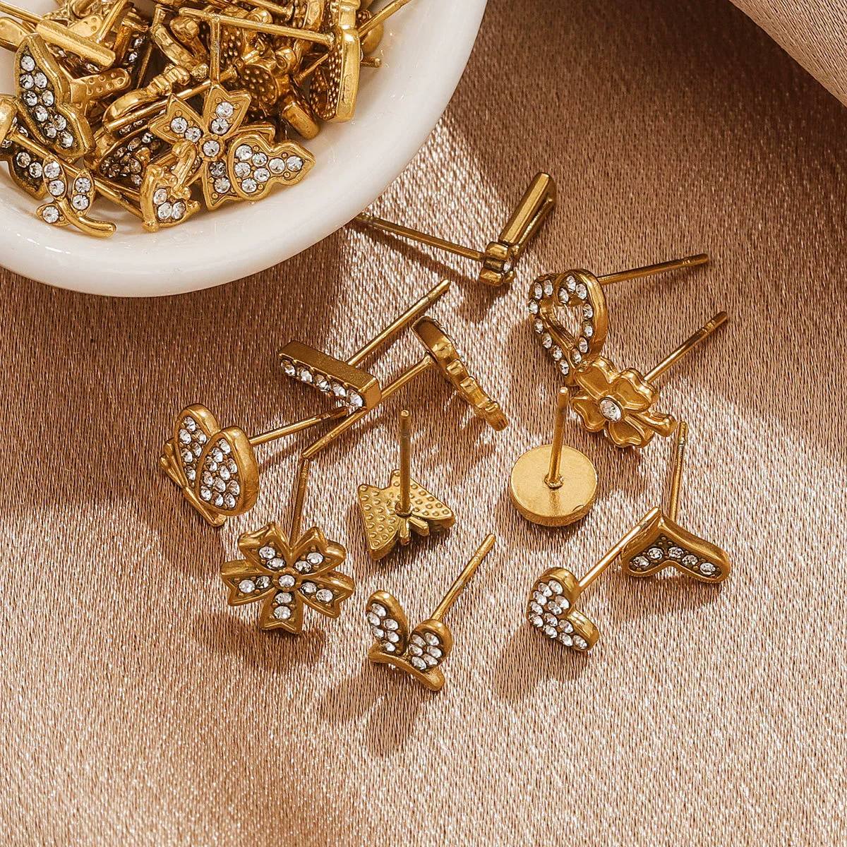 Titanium Steel Retro Old Style Women's Earrings With Heart Star Geometric Patterns And Electroplating Treatment - Image 4
