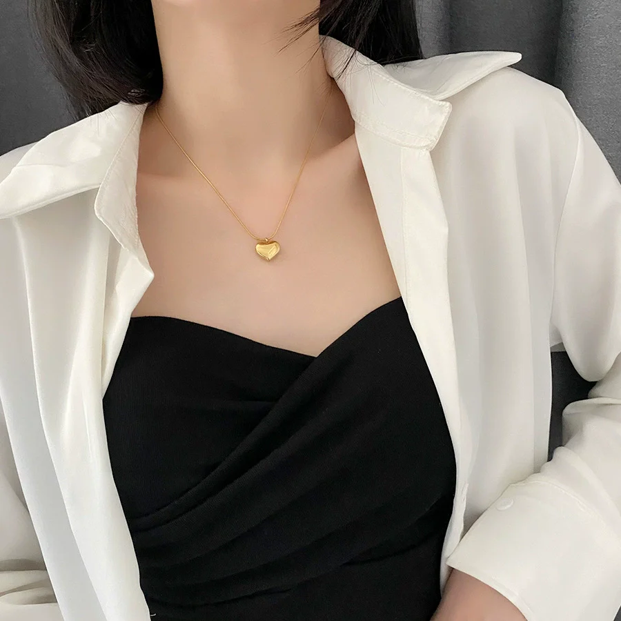 Titanium Steel Snake Bone Chain Women's Cold Style Geometric Light Luxury Clavicle Necklace - Image 4
