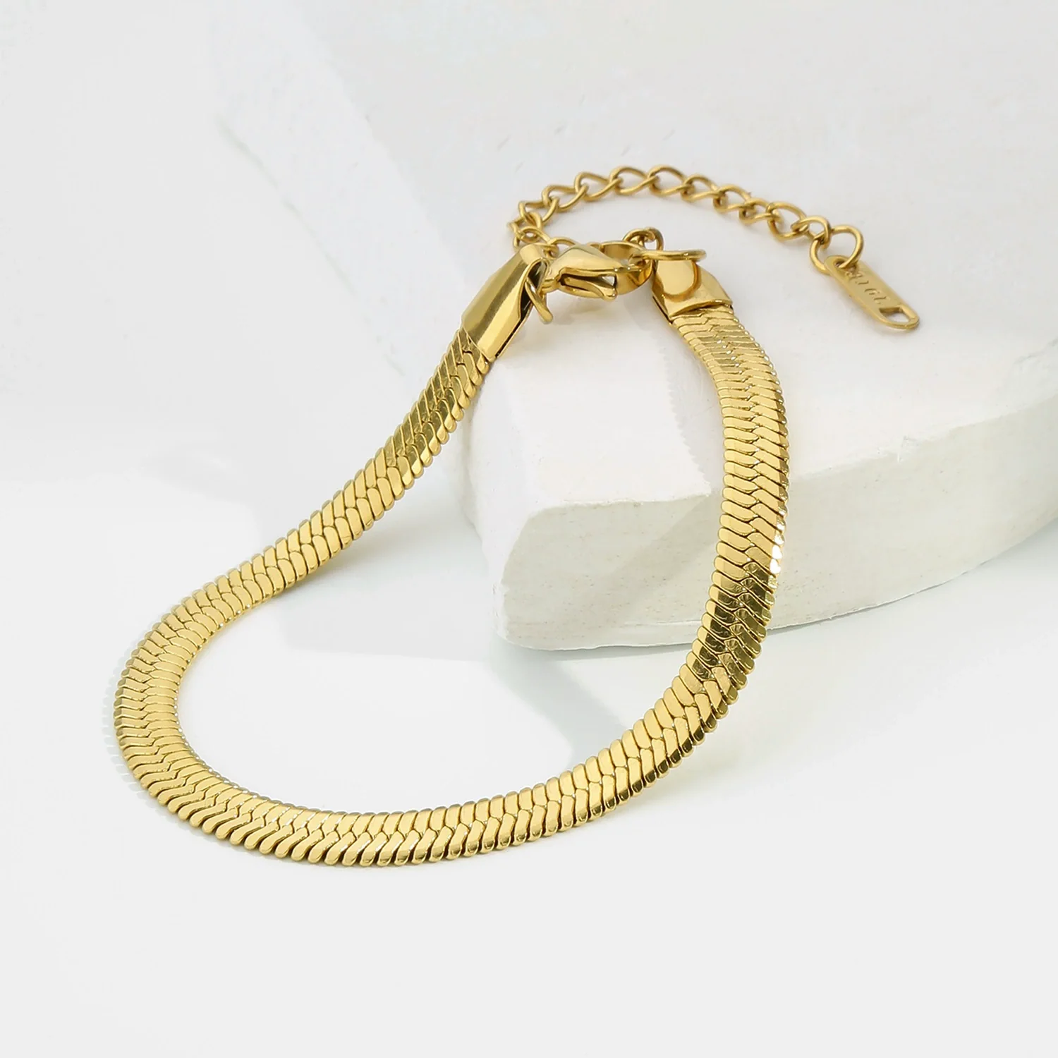 Titanium Steel Stainless Steel Plated 18K Gold Electroplated Women's Bracelet With Wave Geometric Snake Bone Design - Image 5