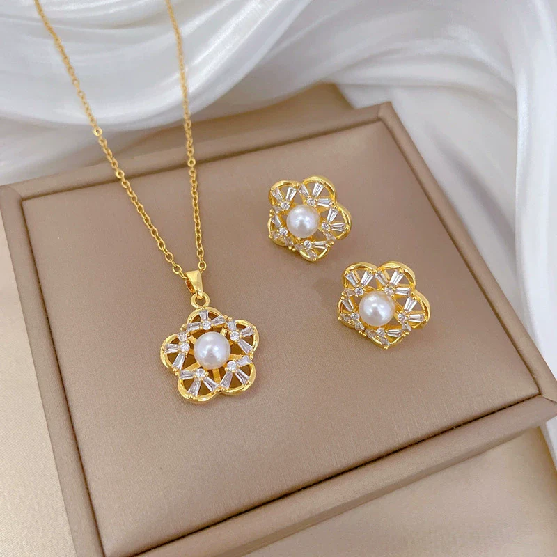 Titanium Steel Women's Light Luxury Geometric Hollow Five Leaf Flower Electroplated Necklace Earrings Set