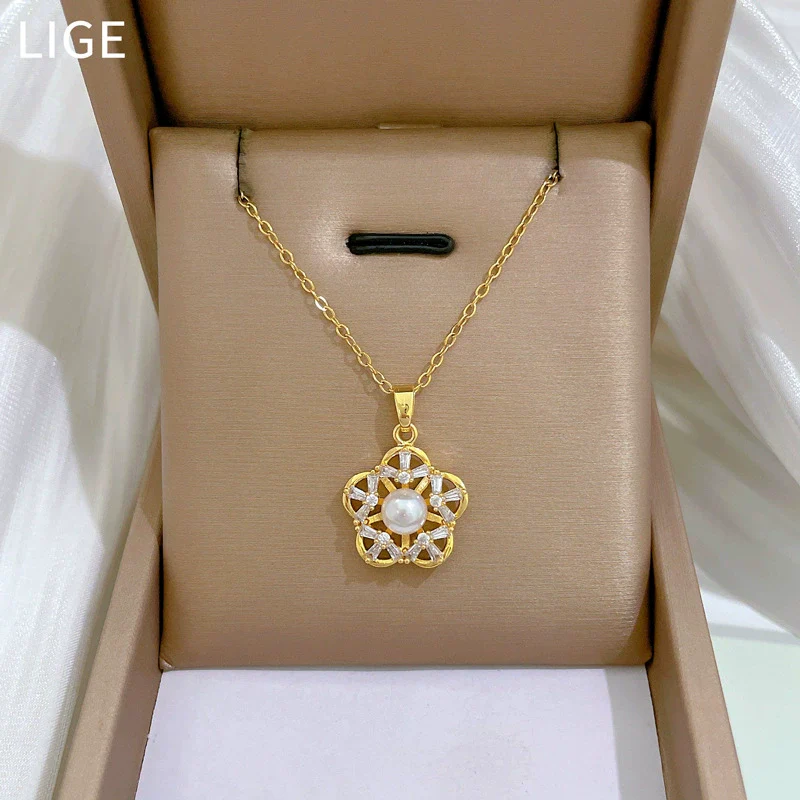 Titanium Steel Women's Light Luxury Geometric Hollow Five Leaf Flower Electroplated Necklace Earrings Set - Image 3