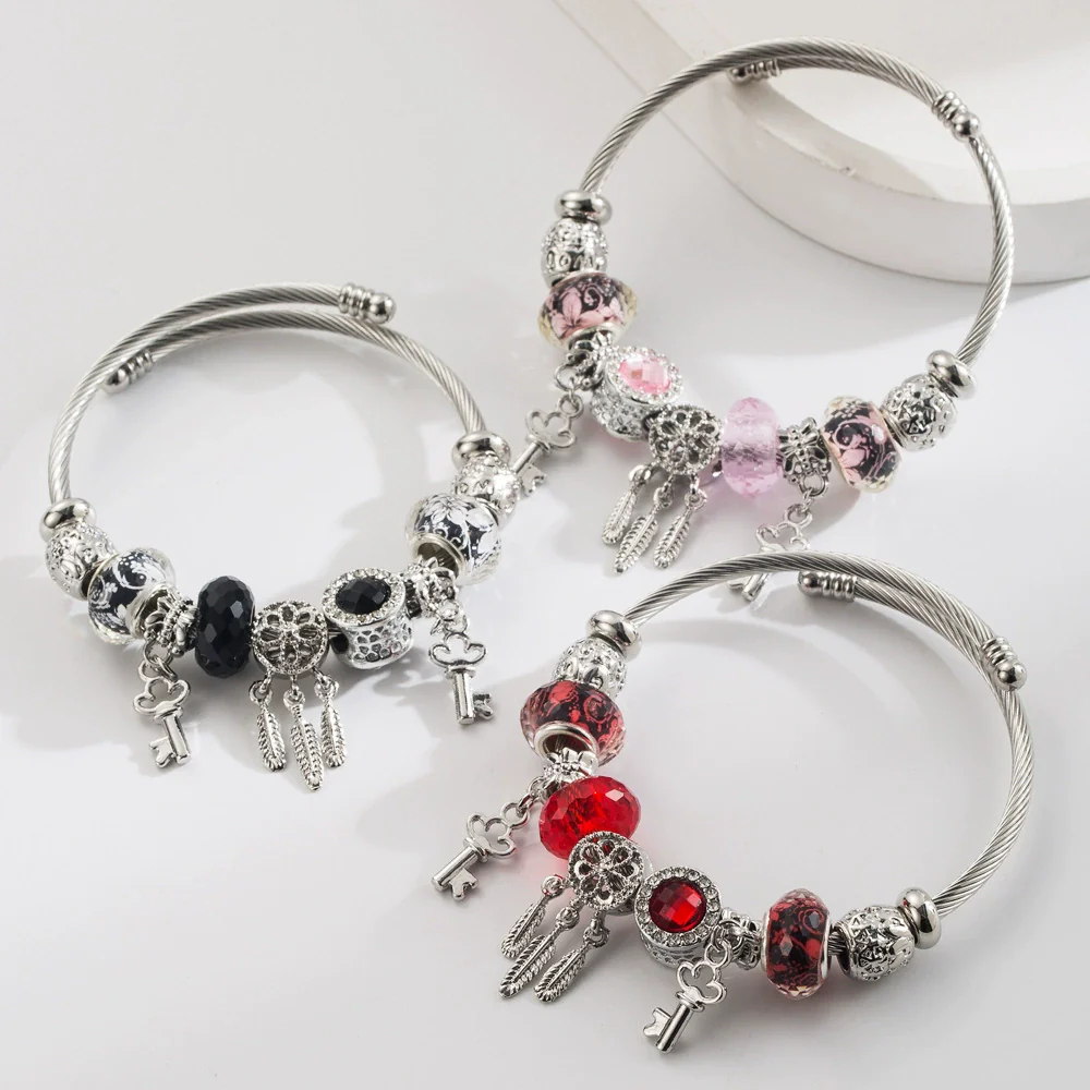 Trendy Fashion Electroplated Alloy Key Pendant Bracelet For Unisex Adjustable