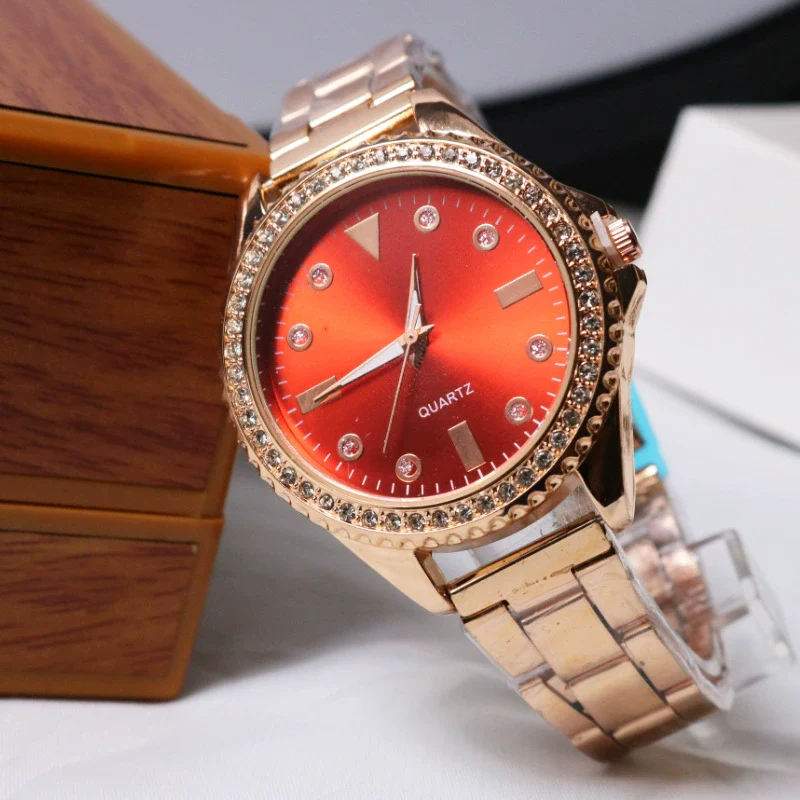 Unisex Alloy And Stainless Steel Round Dial Luxury Quartz Watch With Green Water Ghost Style - Image 4