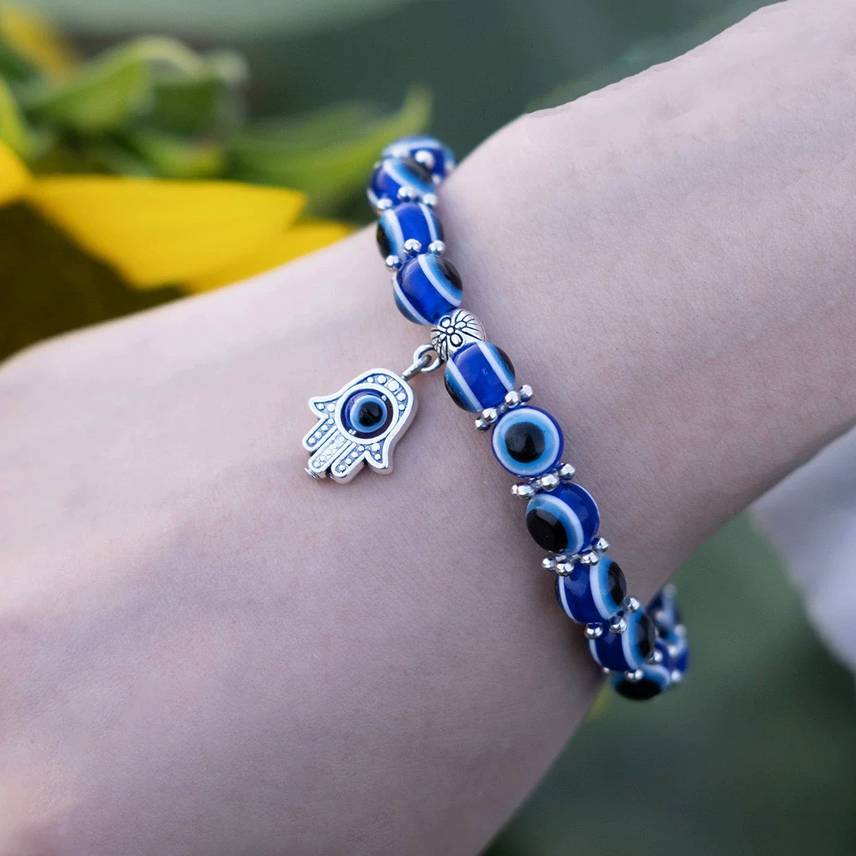 Unisex Geometric Glass And Glaze Beaded Bracelet With Sculpture Design - Image 6