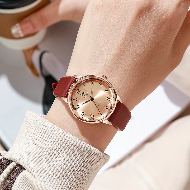 Unisex Silicone Alloy Iron Plain Glass Mirror Round Quartz Student Watch Leisure Style Spiral Crown Pin Buckle