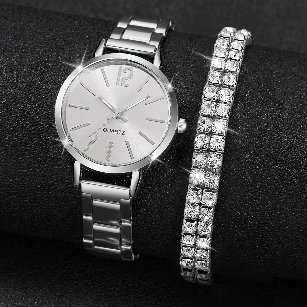 Universal Casual Alloy Case Round Dial Quartz Watch With Steel Band And Ordinary Glass Mirror - Image 25