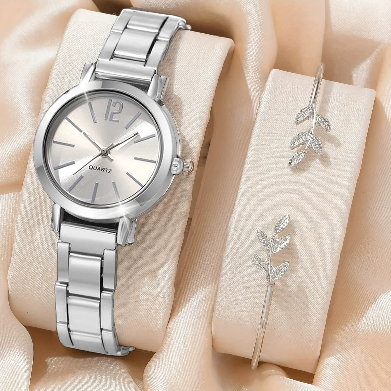 Universal Casual Alloy Case Round Dial Quartz Watch With Steel Band And Ordinary Glass Mirror - Image 40