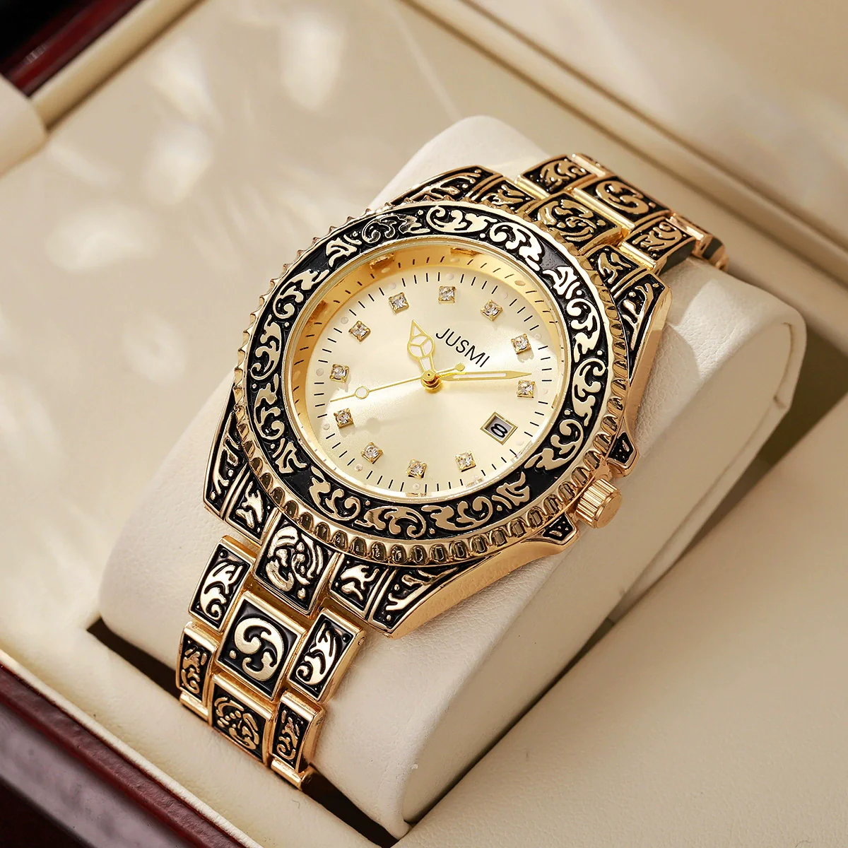 Vintage Fashion Gold Alloy And Stainless Steel Carved Round Dial Men's Quartz Watch - Image 6