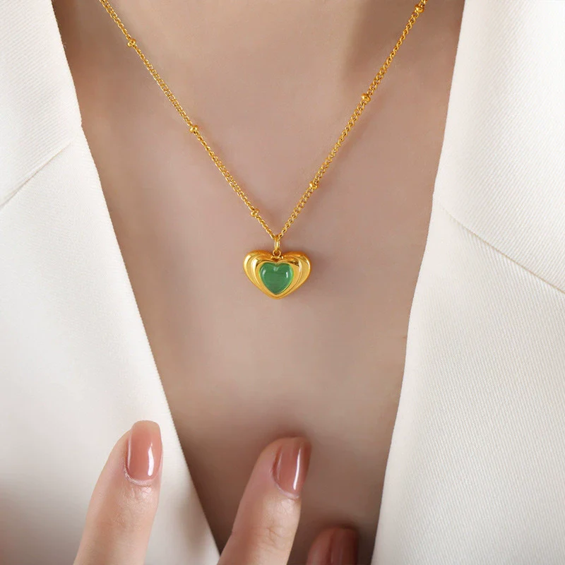Vintage Heart Shape Emerald Glass Stone Cat's Eye Pendant Titanium Steel Jewelry Set With Electroplating - Image 7