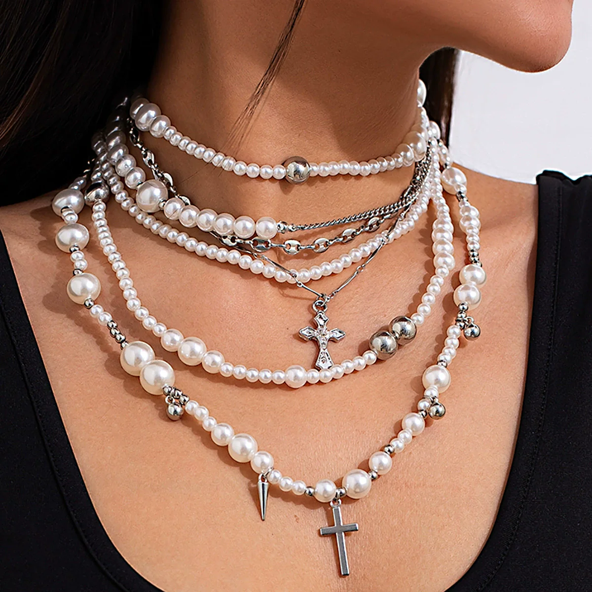 Vintage Imitation Pearl Beaded Hip Hop Rivet Cross Women's Necklace Choker Alloy Pendant Electroplated