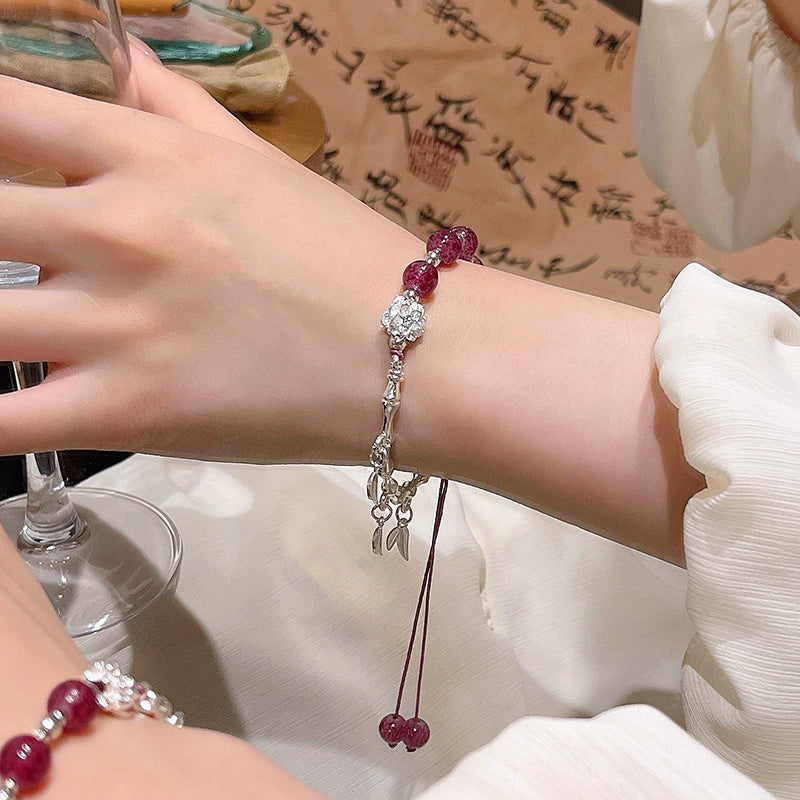 Vintage Red Beaded Alloy Flower Pattern Electroplated Women's Bracelet - Image 3