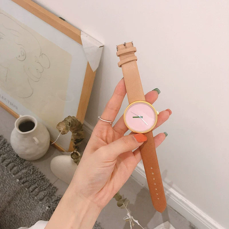 Watch Alloy Case Imitation Leather Strap Stainless Steel Clasp Round Dial Leisure Style For Men And Women - Image 3