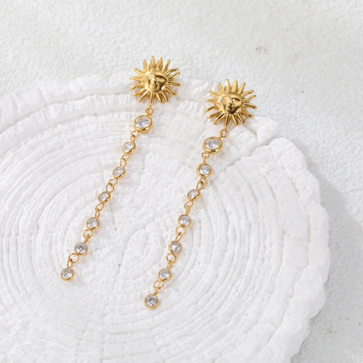 Wholesale 18K Gold Electroplated Stainless Steel Geometric Smiley Face Sun Zircon Tassel Earrings For Women - Image 3