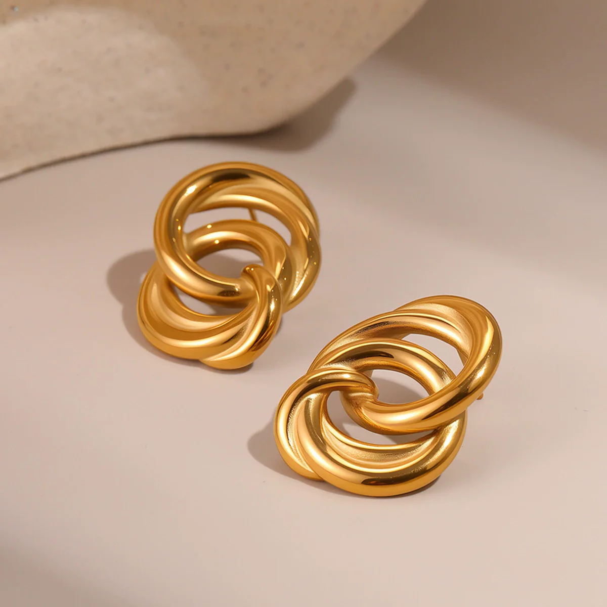 Wholesale 18K Gold Plated Geometric Stainless Steel Earrings For Women - Image 2