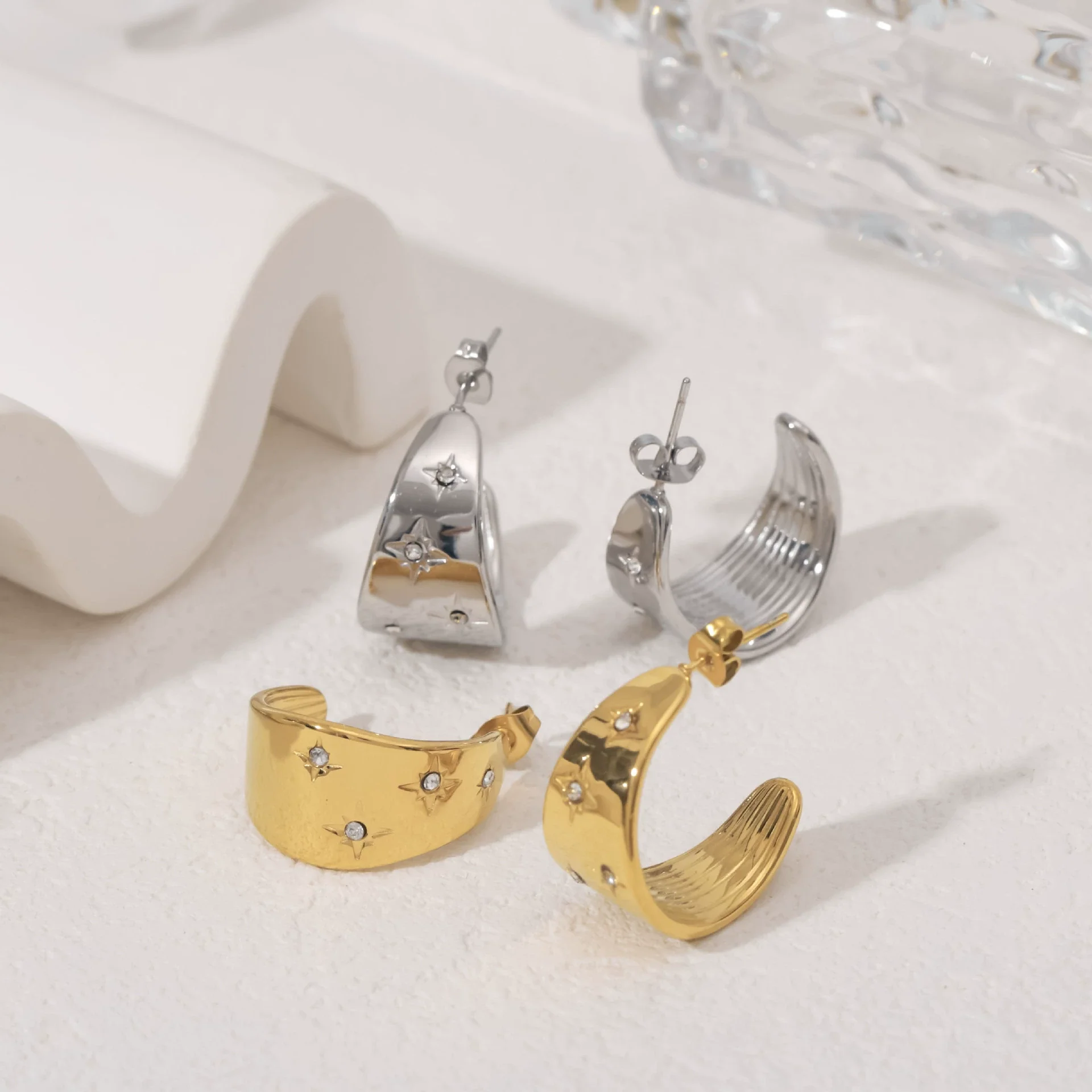 Wholesale 18K Gold Plated Geometric Stainless Steel Earrings For Women - Image 4