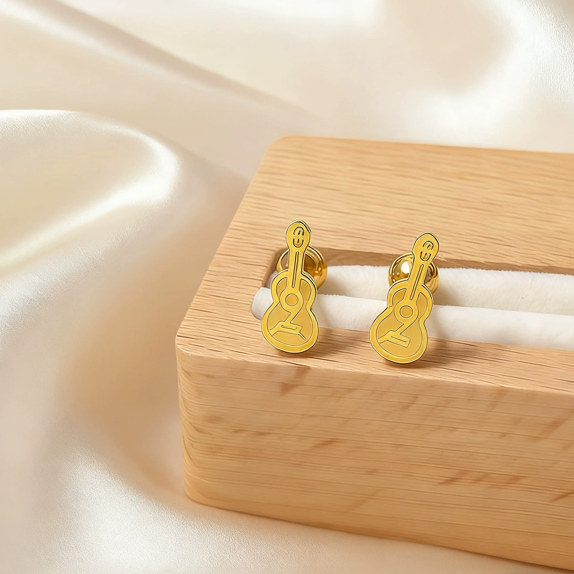 Wholesale 18K Gold Plated Stainless Steel Animal And Zodiac Shape Earrings For Women - Image 10