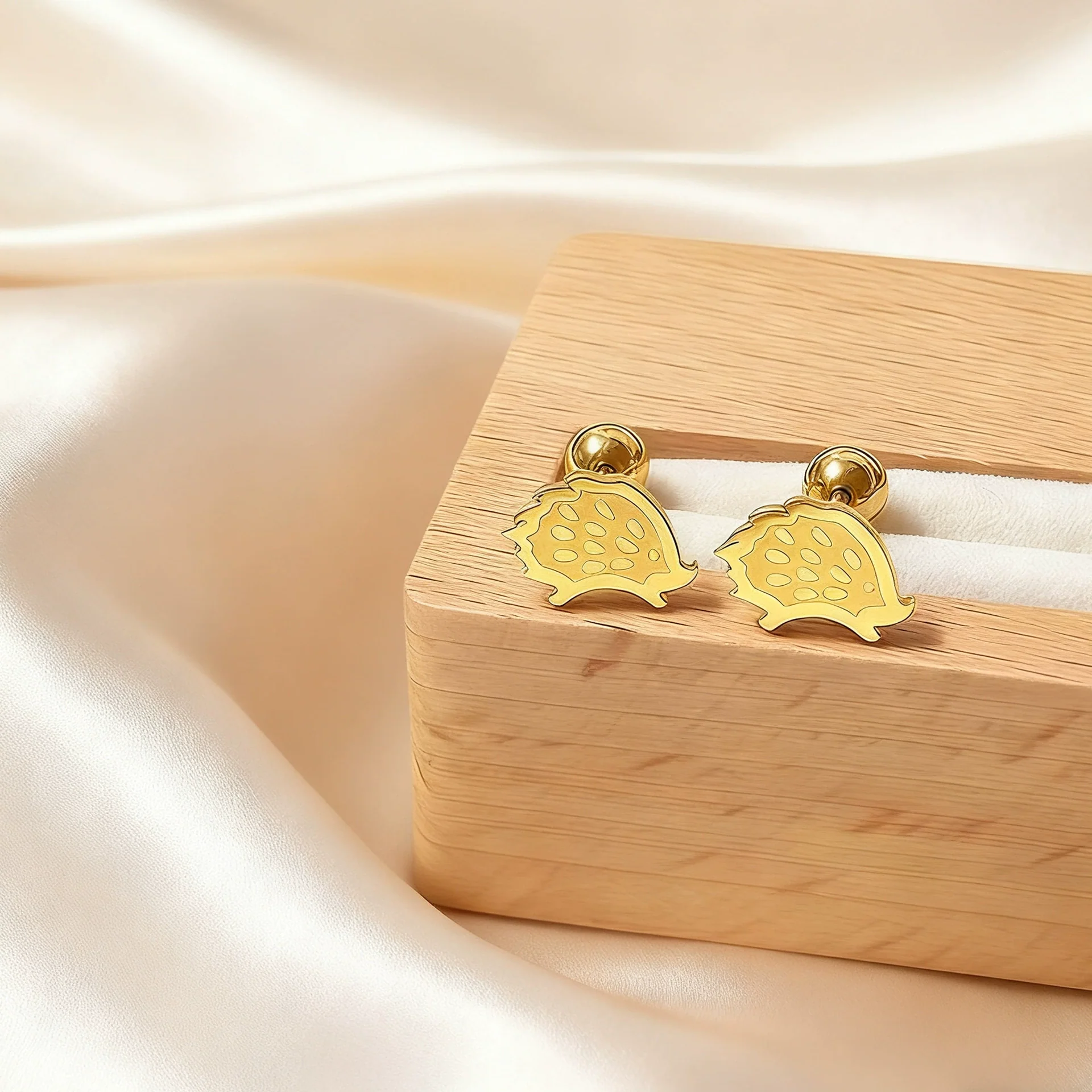 Wholesale 18K Gold Plated Stainless Steel Animal And Zodiac Shape Earrings For Women - Image 11