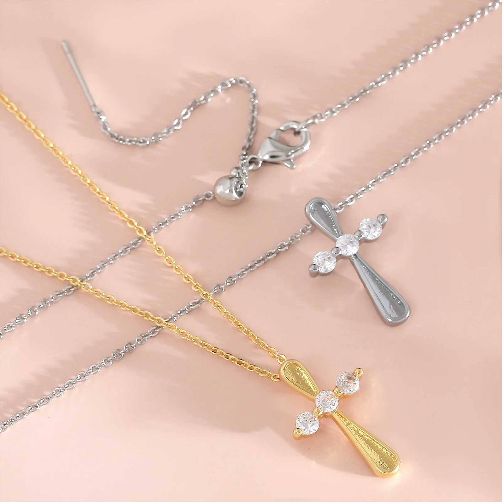 Wholesale 18K Gold Plated Zircon Inlaid Cross Copper Necklace For Unisex With Unique Design - Image 3