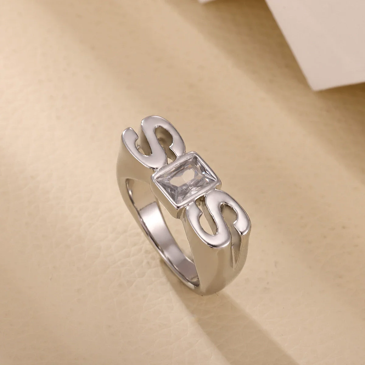 Wholesale 18K Goldplated Copper Zircon Threedimensional Stamp Sos Letter Ring Light Luxury Elegant Nonfading Unisex Jewelry - Image 4