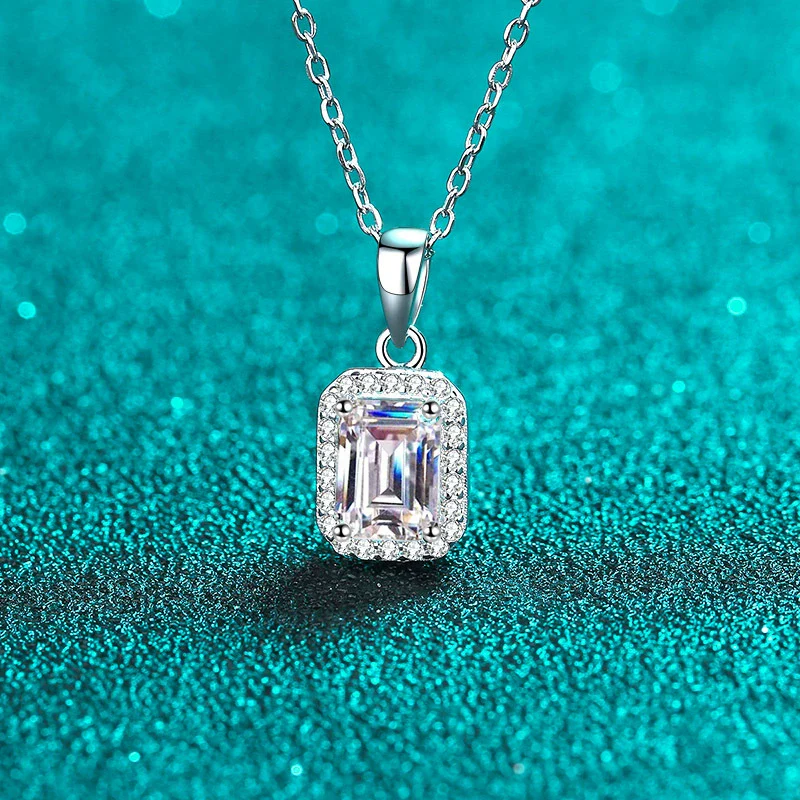 Wholesale 925 Sterling Silver Moissanite Clavicle Necklace With Geometric Pattern And Cross Chain Pt950 Gold Plated