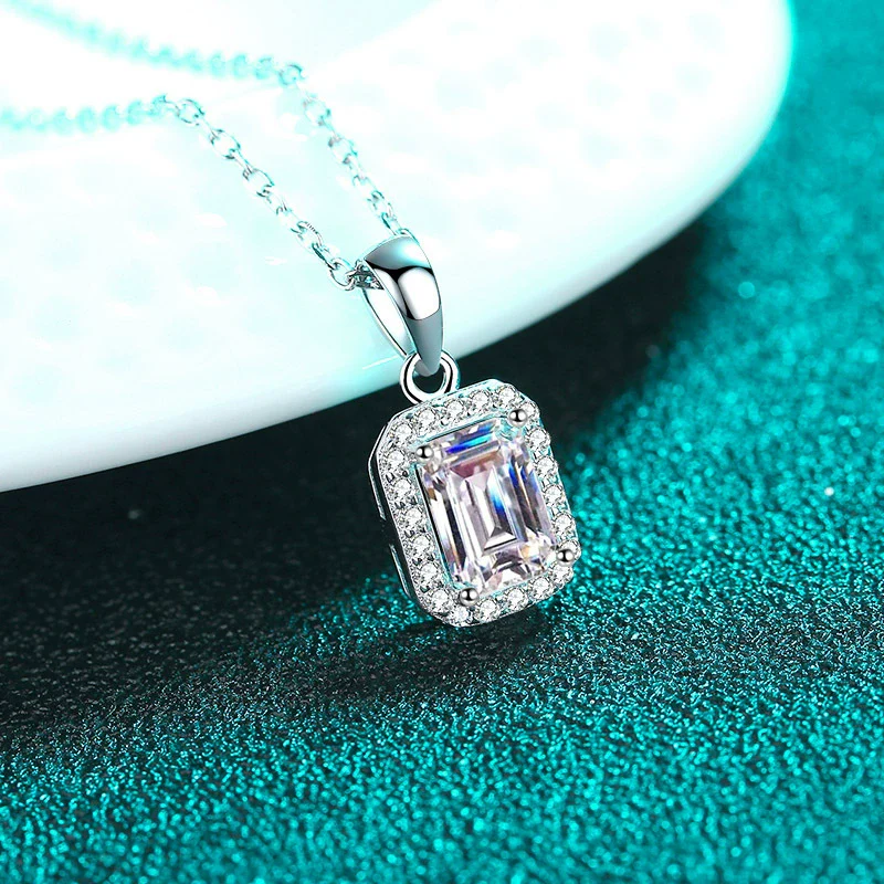 Wholesale 925 Sterling Silver Moissanite Clavicle Necklace With Geometric Pattern And Cross Chain Pt950 Gold Plated - Image 3