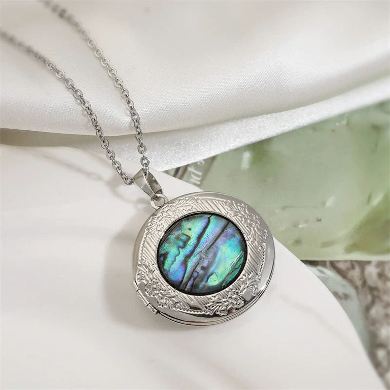 Wholesale Abalone Shell Pendant Necklace With O Word Chain Animal Zodiac Geometric Style Environmentalfriendly - Image 3