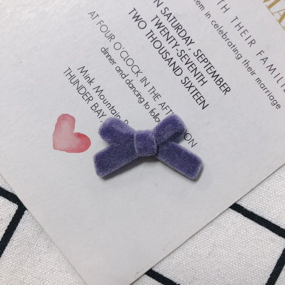 Wholesale Accessories Flocking Velvet Bow Pendant Retro Sweet Style - Image 10