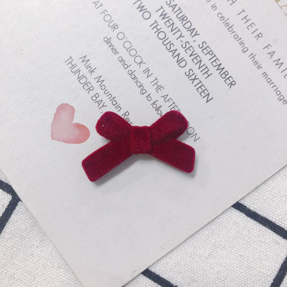 Wholesale Accessories Flocking Velvet Bow Pendant Retro Sweet Style - Image 7