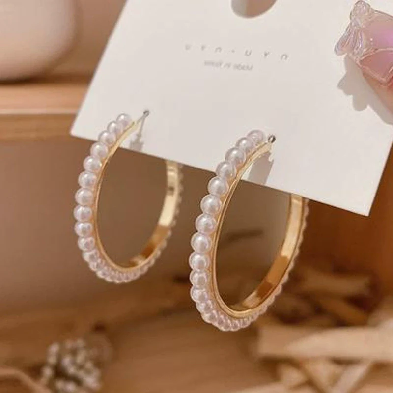 Wholesale Alloy And 925 Silver Hollow Big Circle Pearl Earrings With Geometric Pattern For Women Retro And Simple Style