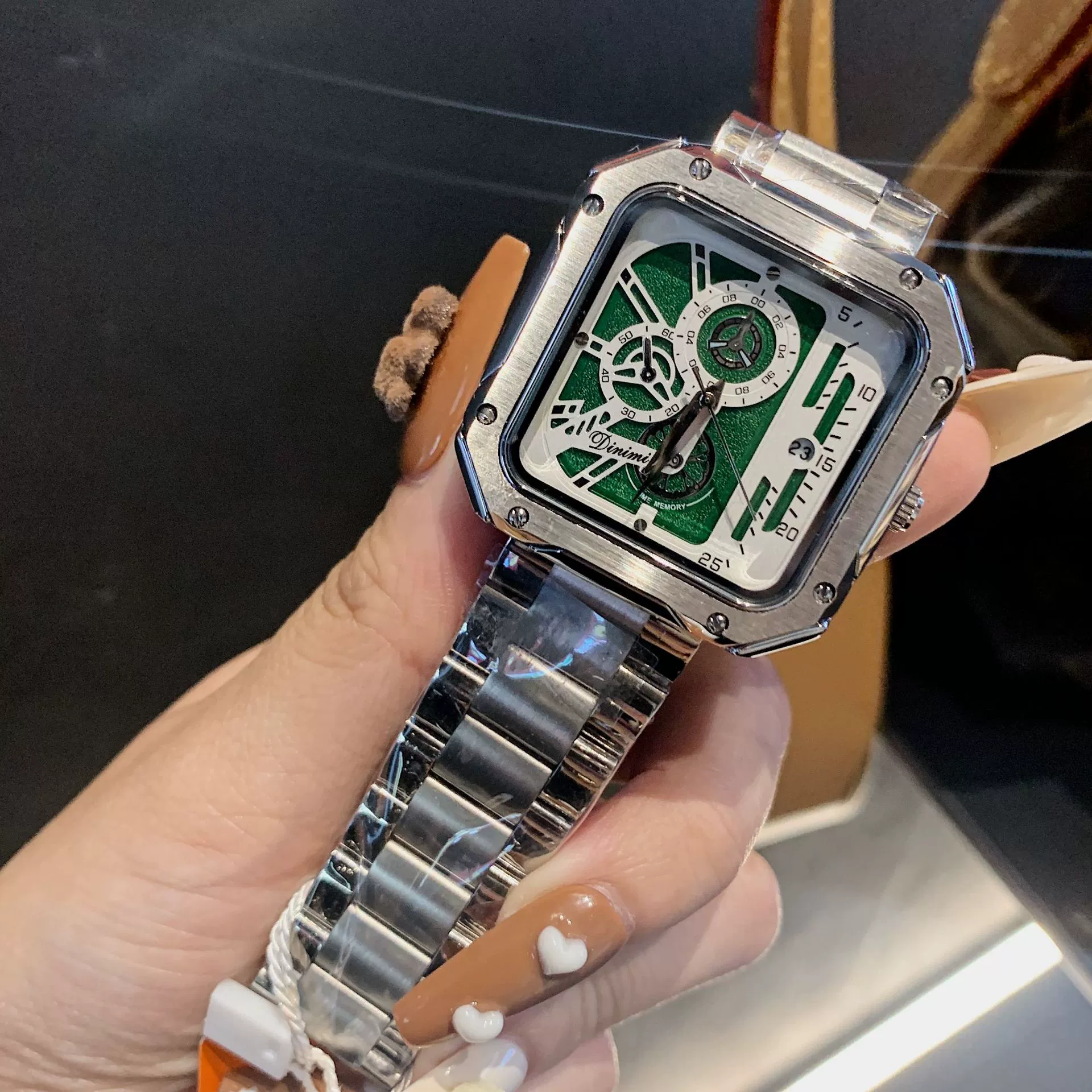 Wholesale Alloy Band Square Casual Watch With Stainless Steel Buckle - Image 11