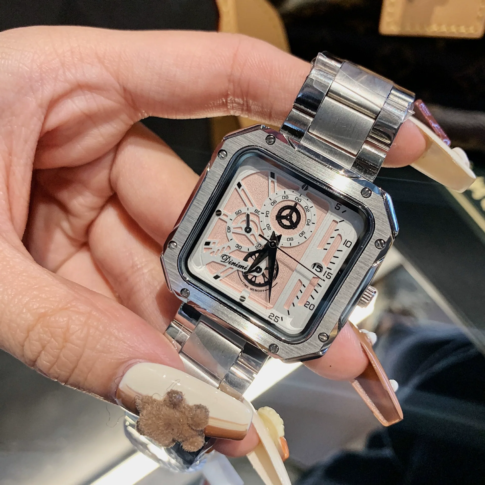 Wholesale Alloy Band Square Casual Watch With Stainless Steel Buckle - Image 12