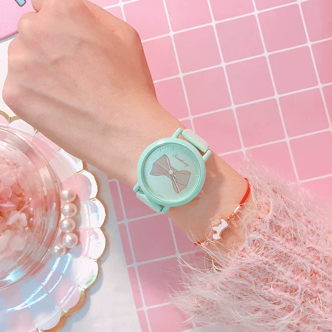 Wholesale Alloy Case Imitation Leather Strap Stainless Steel Buckle Round Dial Cartoon Style Heart Shaped Female Watch - Image 8
