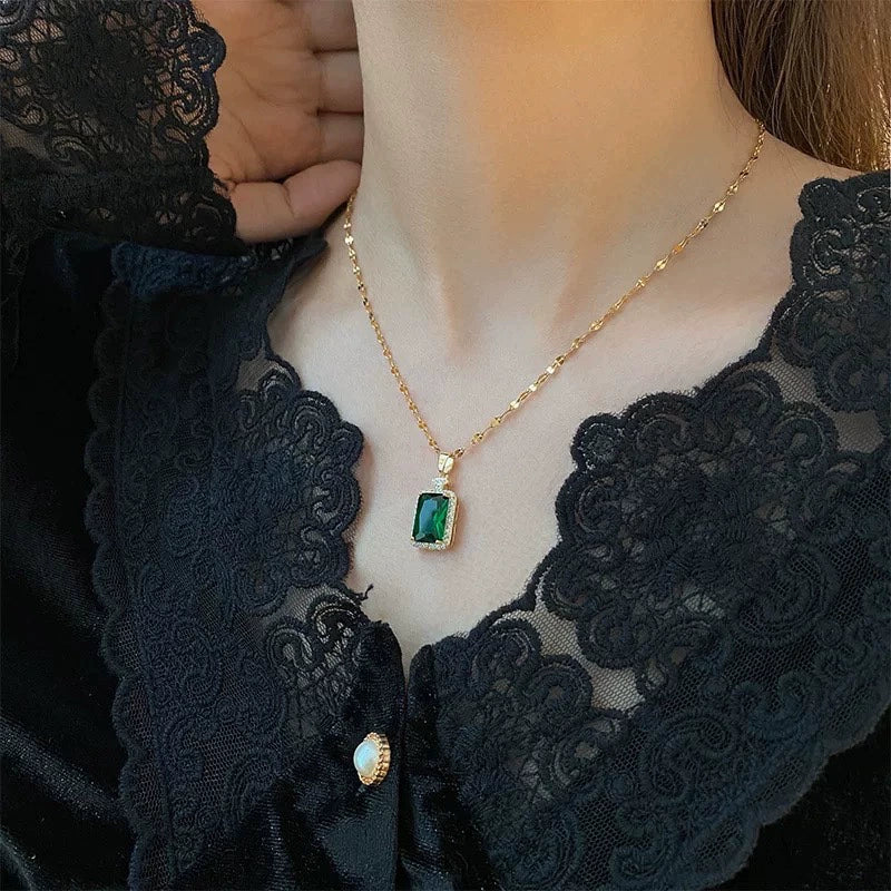 Wholesale Alloy Clavicle Chain Necklace With Fritillaria Flower Design And Electroplating Treatment Light Luxury Style For Women - Image 14