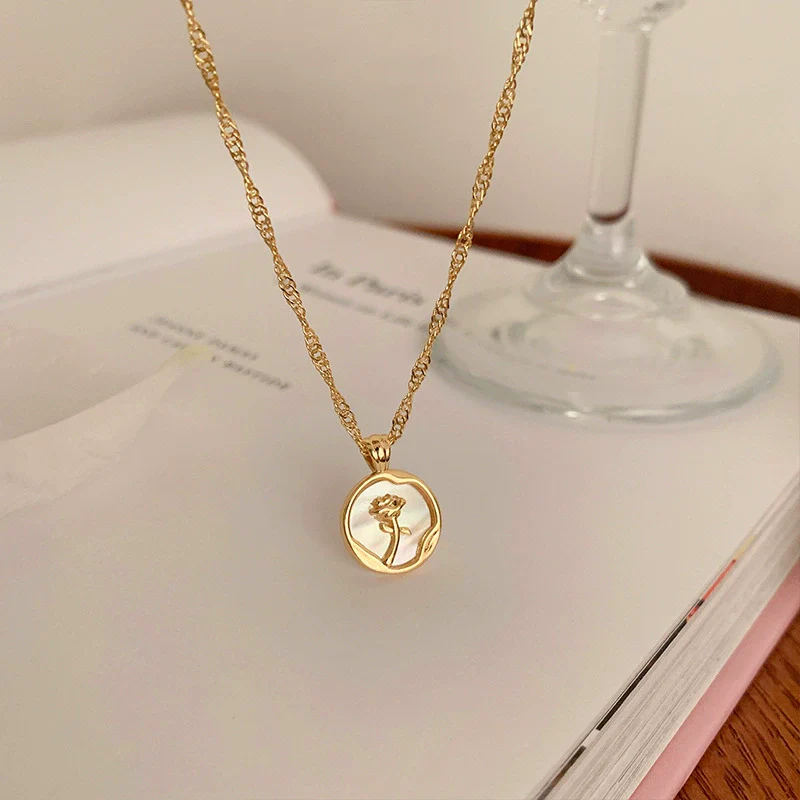Wholesale Alloy Clavicle Chain Necklace With Fritillaria Flower Design And Electroplating Treatment Light Luxury Style For Women - Image 2