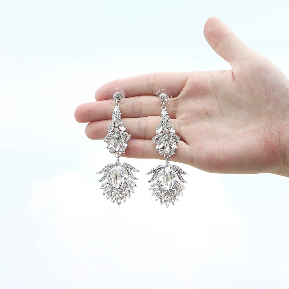 Wholesale Alloy Diamond Earrings Exaggerated Retro Style Electroplated For Women - Image 3