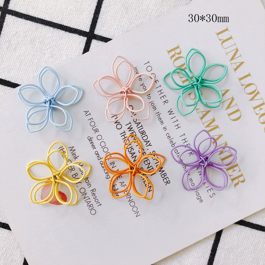 Wholesale Alloy Ear Jewelry Accessories With Color Petals Double Hollow Flowers And Baking Paint - Image 3