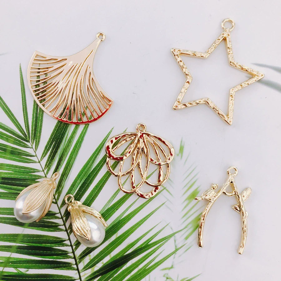 Wholesale Alloy Electroplated Fashion Geometric Jewelry Accessories Earrings Pendant - Image 2
