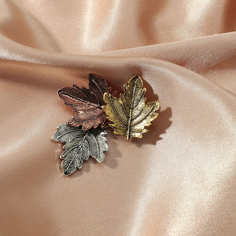 Wholesale Alloy Fallen Leaf Brooch Electroplated For Women Retro Style - Image 2