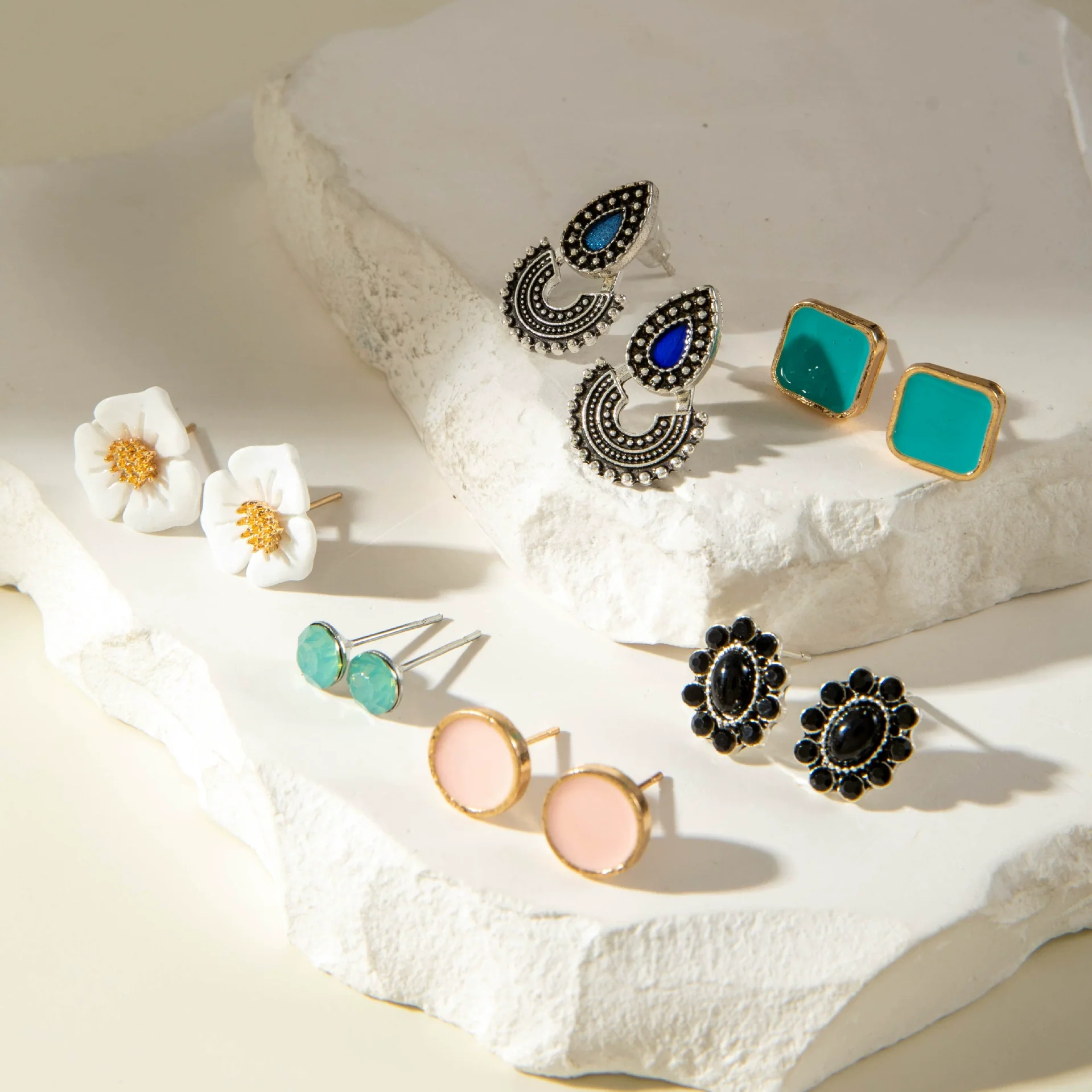 Wholesale Alloy Fashion Simple White Flower Geometric Gem Drops Fanshaped Heart Vintage Electroplated Earrings Sixpiece Suit