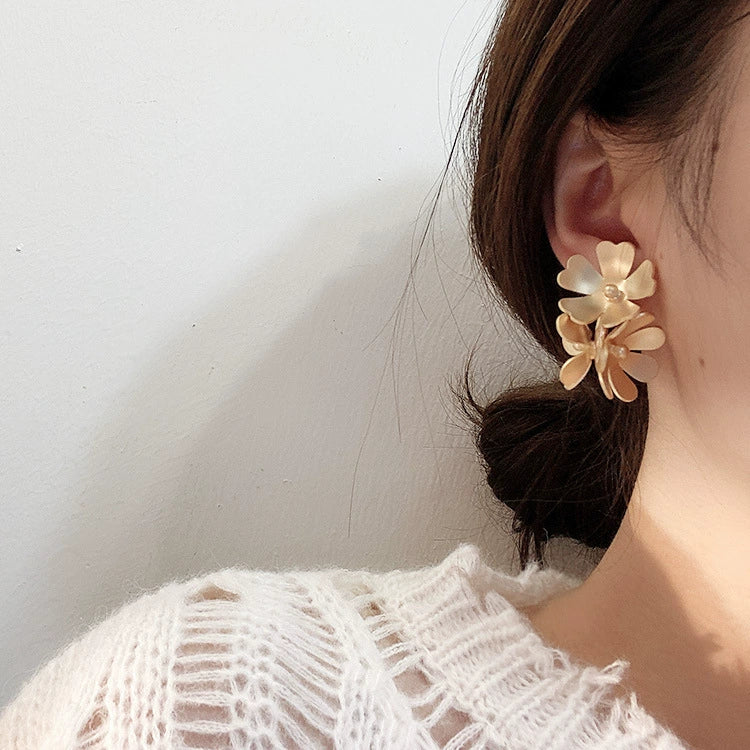 Wholesale Alloy Flower Earrings Electroplated Women's Fashionable Exaggerated Multi Layer Large Petal All Match - Image 2
