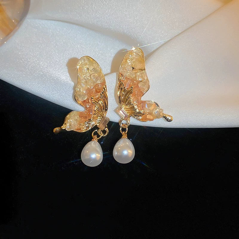Wholesale Alloy Geometric Butterfly Women's Cold Style Fashion Light Luxury Ear Bone Clip Earrings With Electroplating - Image 12