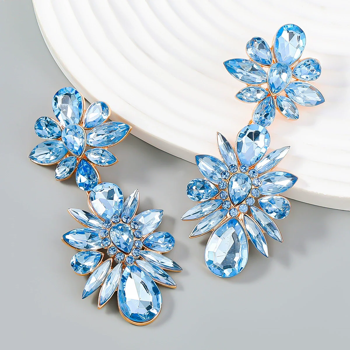 Wholesale Alloy Geometric Diamond Multilayer Exaggerated Fashion Women's Ear Jewelry - Image 4